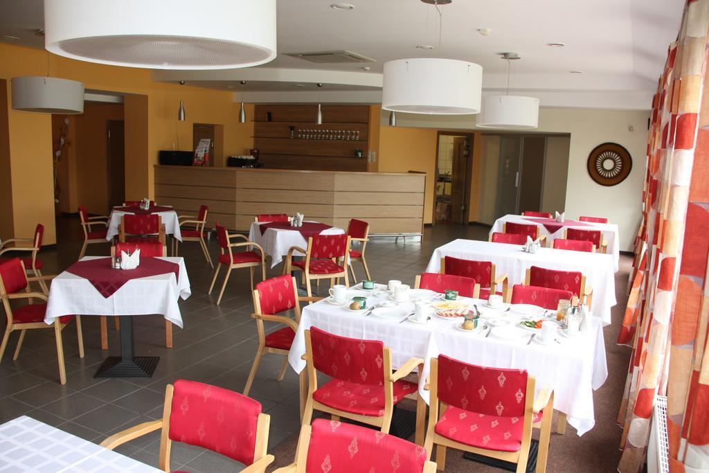 Hotel Madona Εξωτερικό φωτογραφία