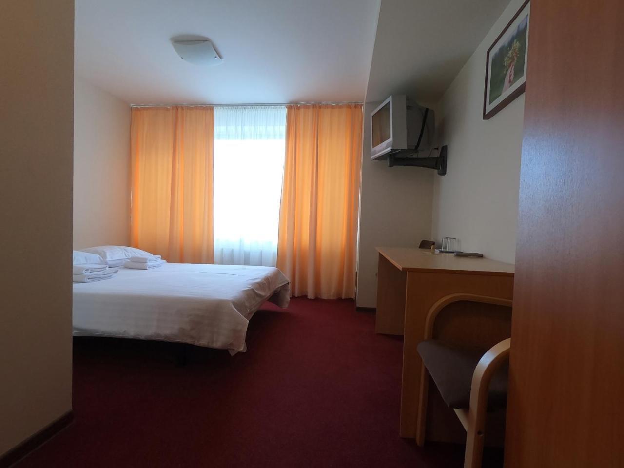 Hotel Madona Εξωτερικό φωτογραφία